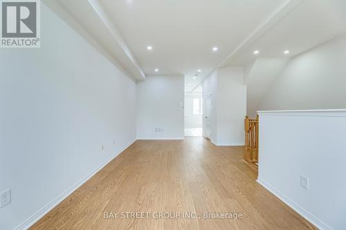 54 - 2171 Fiddlers Way, Oakville, ON - Indoor Photo Showing Other Room