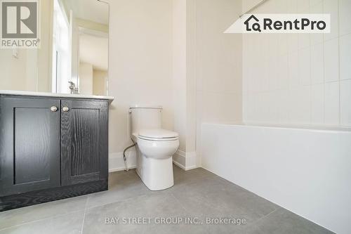 80 William Logan Drive, Richmond Hill, ON - Indoor Photo Showing Bathroom