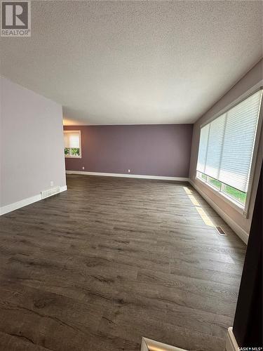 303 2Nd Avenue, Humboldt, SK - Indoor Photo Showing Living Room