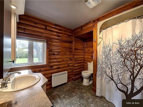 Salle de bains - 31 Rue Brown, Noyan, QC - Indoor Photo Showing Bathroom