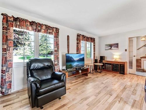 Living room - 592 Rue Martin-Perrier N., Gatineau (Aylmer), QC - Indoor Photo Showing Living Room