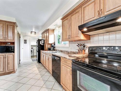 Cuisine - 592 Rue Martin-Perrier N., Gatineau (Aylmer), QC - Indoor Photo Showing Kitchen With Double Sink