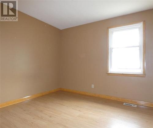 1124 Fourth Street E, Cornwall, ON - Indoor Photo Showing Other Room