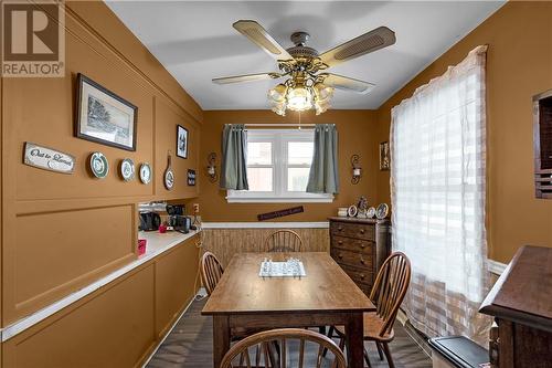 1124 Fourth Street E, Cornwall, ON - Indoor Photo Showing Dining Room