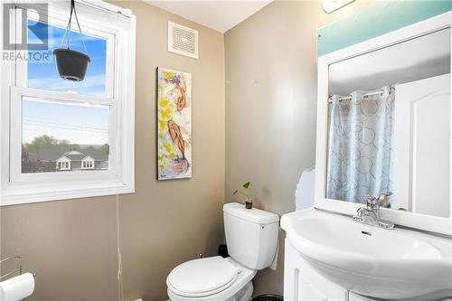 736 Cartier Boulevard, Hawkesbury, ON - Indoor Photo Showing Bathroom