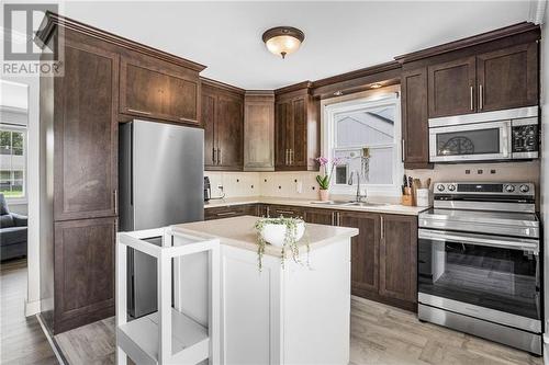 736 Cartier Boulevard, Hawkesbury, ON - Indoor Photo Showing Kitchen With Double Sink