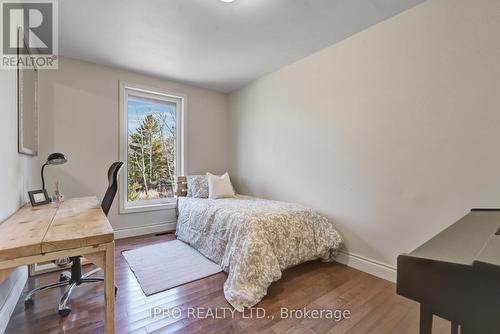 794 Highway 518, Seguin, ON - Indoor Photo Showing Bedroom