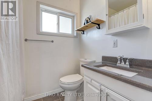 794 Highway 518, Seguin, ON - Indoor Photo Showing Bathroom