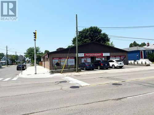 520-522 Upper Sherman Avenue, Hamilton, ON 