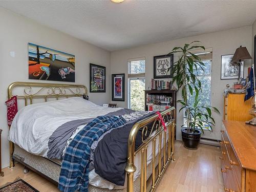 2524 Wentwich Rd, Langford, BC - Indoor Photo Showing Bedroom