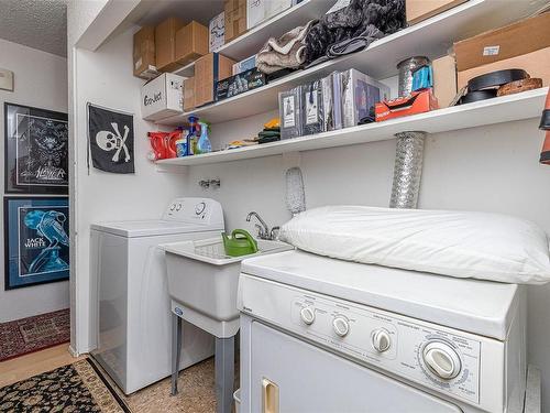 2524 Wentwich Rd, Langford, BC - Indoor Photo Showing Laundry Room