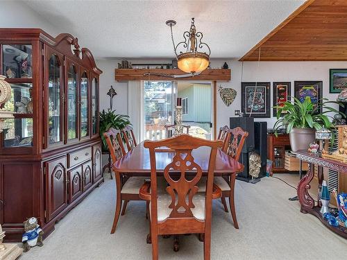 2524 Wentwich Rd, Langford, BC - Indoor Photo Showing Dining Room