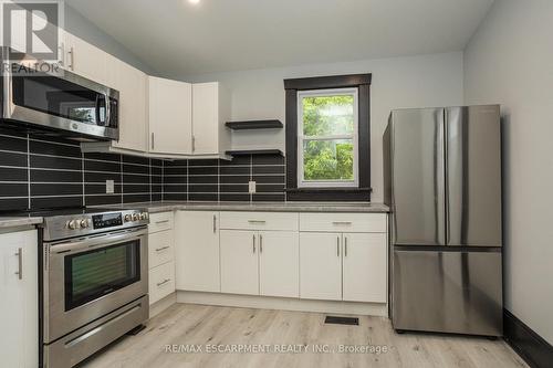417 Davis Street, Port Colborne, ON - Indoor Photo Showing Kitchen With Stainless Steel Kitchen