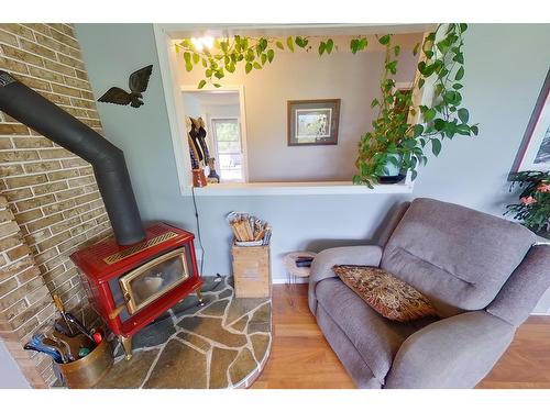 3635 Phillips Rd, Creston, BC - Indoor Photo Showing Other Room With Fireplace