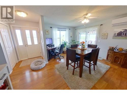 3635 Phillips Road, Creston, BC - Indoor Photo Showing Dining Room