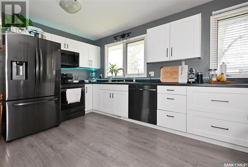 1490 Nicholson Road, Estevan, SK - Indoor Photo Showing Kitchen With Stainless Steel Kitchen