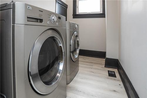 417 Davis Street, Port Colborne, ON - Indoor Photo Showing Laundry Room
