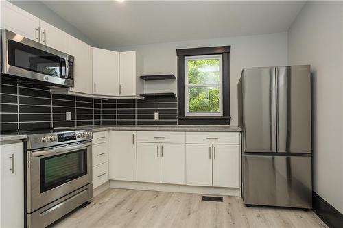 417 Davis Street, Port Colborne, ON - Indoor Photo Showing Kitchen With Stainless Steel Kitchen