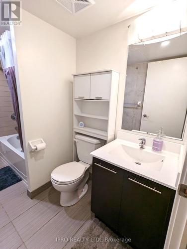 711 - 170 Sudbury Street, Toronto, ON - Indoor Photo Showing Bathroom