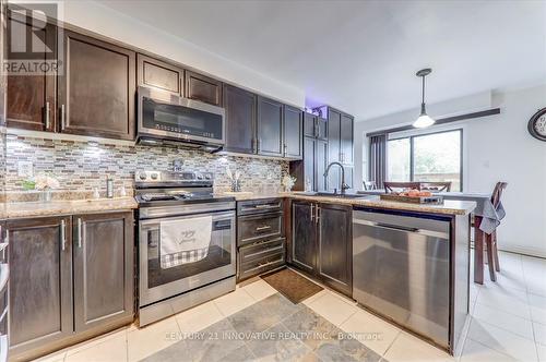 8 Reed Drive, Ajax, ON - Indoor Photo Showing Kitchen With Upgraded Kitchen