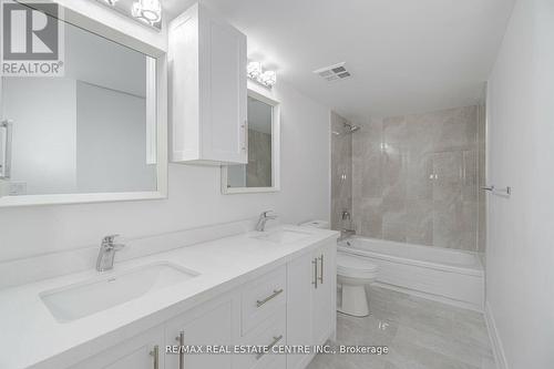 1504 - 45 Kingsbridge Garden Circle, Mississauga, ON - Indoor Photo Showing Bathroom