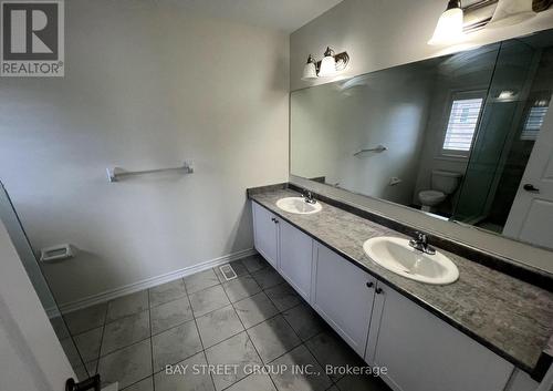 1767 Magenta Road, Pickering, ON - Indoor Photo Showing Bathroom