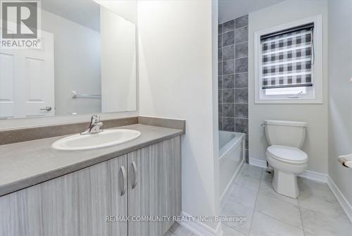 89 Gallagher Crescent W, New Tecumseth, ON - Indoor Photo Showing Bathroom