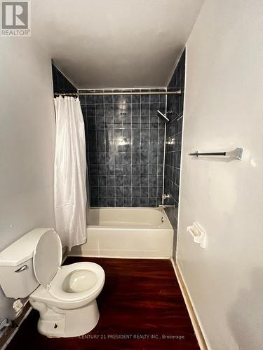 1511 Swanage Crescent, Mississauga, ON - Indoor Photo Showing Bathroom