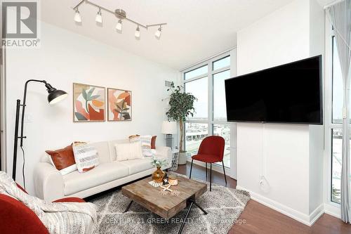 809 - 205 Sherway Gardens Road, Toronto, ON - Indoor Photo Showing Living Room
