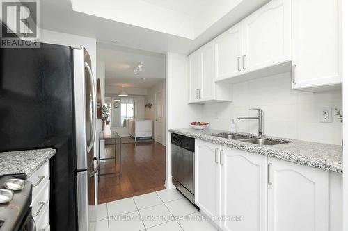 809 - 205 Sherway Gardens Road, Toronto, ON - Indoor Photo Showing Kitchen With Double Sink With Upgraded Kitchen