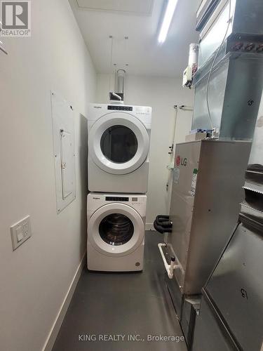 104 - 1201 Lackner Place, Kitchener, ON - Indoor Photo Showing Laundry Room