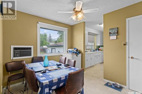 1516 G Avenue N, Saskatoon, SK - Indoor Photo Showing Dining Room