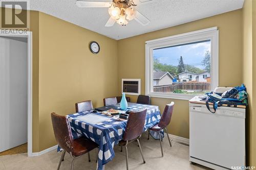 1516 G Avenue N, Saskatoon, SK - Indoor Photo Showing Dining Room