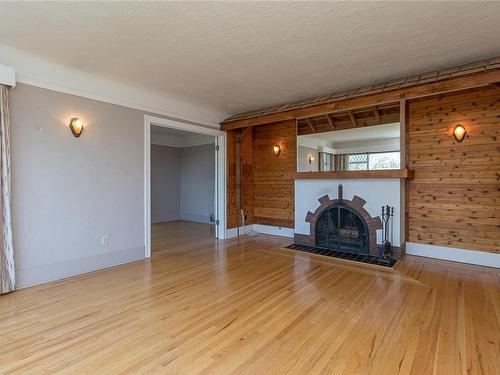 690 Dallas Rd, Victoria, BC - Indoor Photo Showing Living Room With Fireplace