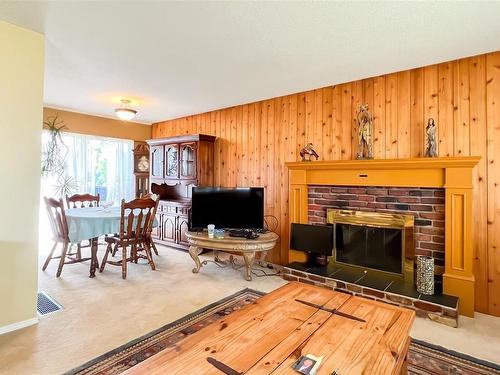 2033 Ardwell Ave, Sidney, BC - Indoor Photo Showing Living Room With Fireplace
