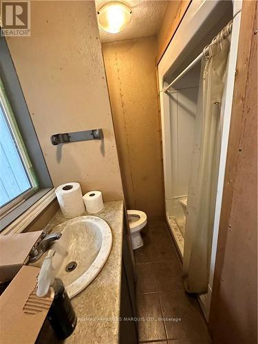 18700 County Road 24 Road, North Glengarry, ON - Indoor Photo Showing Bathroom