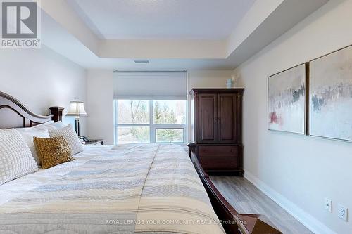 207 - 25 Baker Hill Boulevard, Whitchurch-Stouffville, ON - Indoor Photo Showing Bedroom