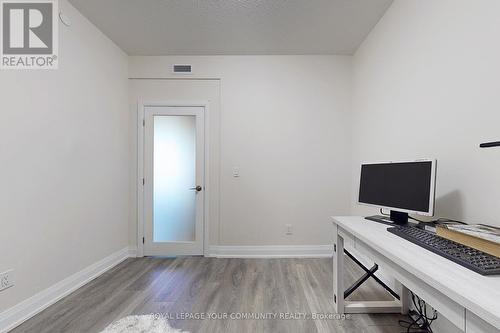 207 - 25 Baker Hill Boulevard, Whitchurch-Stouffville, ON - Indoor Photo Showing Office