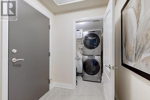 207 - 25 Baker Hill Boulevard, Whitchurch-Stouffville, ON - Indoor Photo Showing Laundry Room