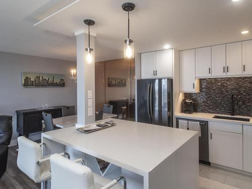 1105 405 Waverly Street, Thunder Bay, ON - Indoor Photo Showing Kitchen