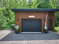 Garage - 