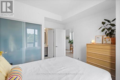 302 - 280 Howland Avenue, Toronto, ON - Indoor Photo Showing Bedroom