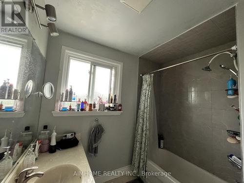 29 Arrowflight Drive, Markham, ON - Indoor Photo Showing Bathroom