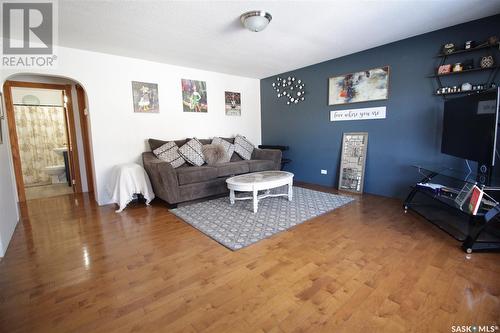 207 Henry Street, Moosomin, SK - Indoor Photo Showing Living Room