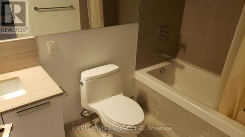 301 - 28 Wellesley Street E, Toronto, ON - Indoor Photo Showing Bathroom