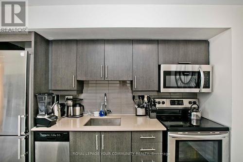 2 - 179 William Duncan Road, Toronto W05, ON - Indoor Photo Showing Kitchen With Stainless Steel Kitchen With Upgraded Kitchen