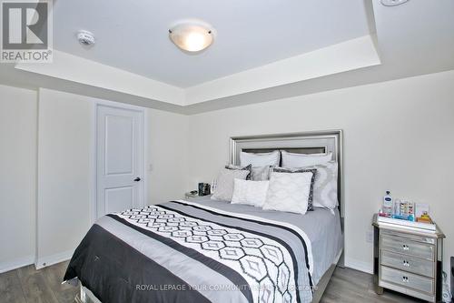 2 - 179 William Duncan Road, Toronto W05, ON - Indoor Photo Showing Bedroom