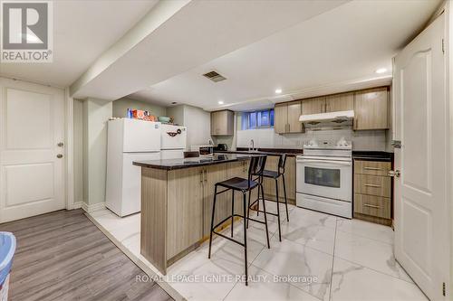 29 Portico Drive, Toronto, ON - Indoor Photo Showing Kitchen