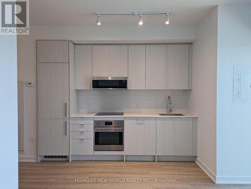 716 - 250 Lawrence Avenue W, Toronto, ON - Indoor Photo Showing Kitchen