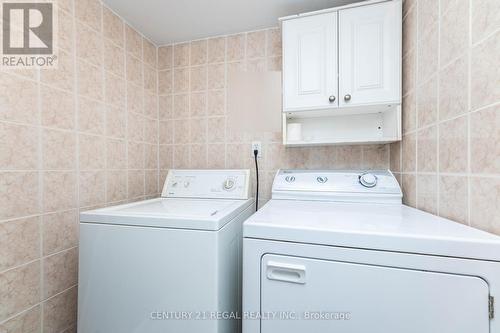 80 Snedden Avenue, Aurora, ON - Indoor Photo Showing Laundry Room